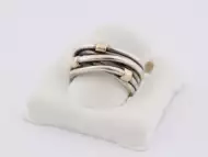 сребърен пръстен със златни елементи
