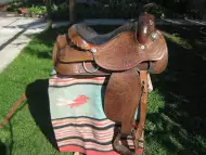 Уестърн седло за езда