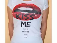 Дамска тениска Kiss Me - Безплатна доставка