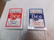 Картите за игра Bee са изработени с високо качество нови