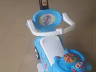 Детска музикална кола с родителски контрол
