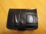 Красиво черно портмоне от дебела телешка кожа с много делени