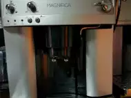 Кафемашина - автомат Delonghi Magnifica