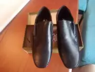 Нови мъжки обувки
