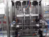 Автоматична машина за бутилиране на антифриз