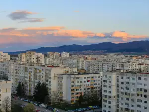 Заслужава ли си покупката на панелен апартамент?