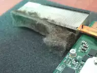 Почистване на лаптоп. Почистване на компютър.