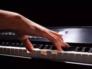 Индивидуални уроци по пиано, пеене и солфеж