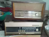 Продавам старо радио