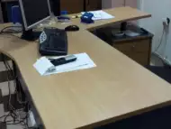 Офис бюро с прилежащи екстри и бизнес стол