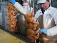 Предлагам работа в завод за преработка на пилета в чехия. .