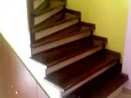 дървени стъпала, стълби и стълбища по поръчка