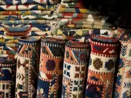 Купувам Стари килими чипровски, котленски, персийски0888882552