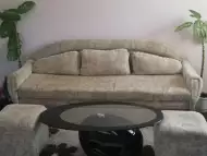 Разтегателен диван и 2 табуретки