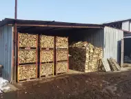 Продаваме сухи дърва