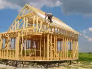 Сглобяемите дървени къщи, без бетонов фундамент