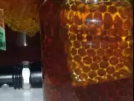 Продавам кестенов пчелен мед