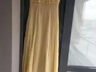 Бална(официална)дълга рокля в приятен жълто - зелен цвят