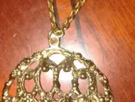 Медальон на верижка