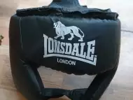 каска за бокс марка lonsdale - размер: 60 - 62cm;