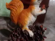 Катеричка с шишарка