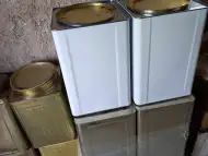 Продавам тенекии за мед