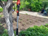 Продавам електрическа резачка за клони