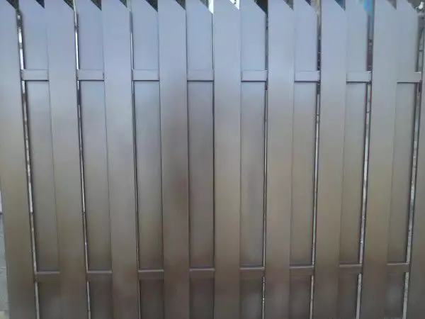 3. Снимка на Метална плътна ограда - 110лв.