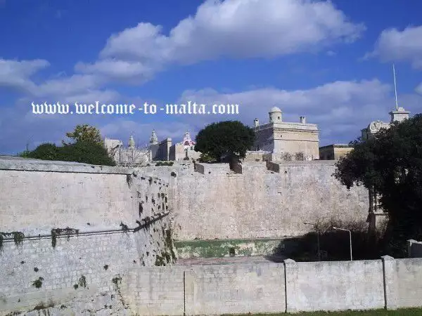 Екскурзии и почивки в Малта