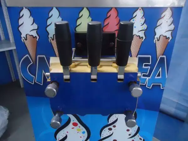 2. Снимка на Сладолед машина Итлиянска със две вани настолна външни разме
