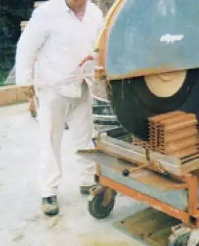 1. Снимка на Машини за рязане на винербергер под наем