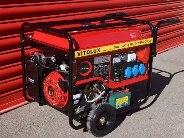 2. Снимка на 6KW Бензинови генератори за трифазен и монофазен ток