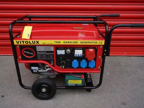 1. Снимка на 7kW Бензинови Трифазни генератори VITOLUX с ел. стартер
