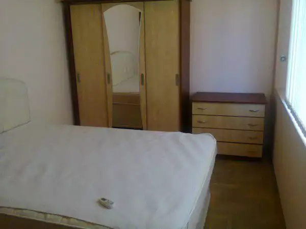 4. Снимка на Тристаен просторен апартамент за ценители в Центъра.. - Пловдив