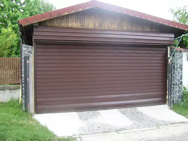 Голяма отстъпка на гаражни врати и охранителни ролетки