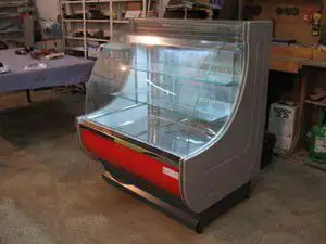 3. Снимка на Сладкарски хладилни витрини