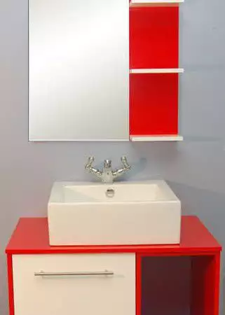 4. Снимка на Мебели за баня