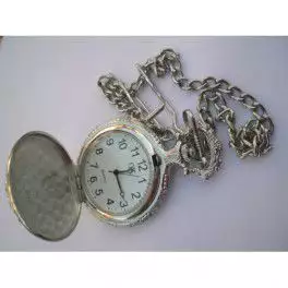 1. Снимка на Джобен часовник с верижка.