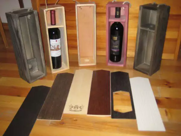 1. Снимка на Кутии и стойки за вино