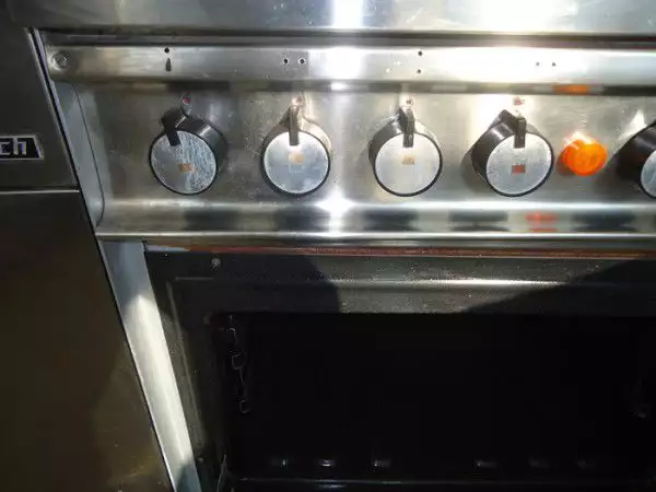3. Снимка на Фурна ( печка ) за готвене и за печене за заведения на ток 1