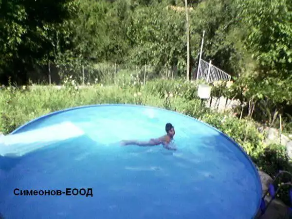 8. Снимка на Продава монолитна къща с басейн и с панорама към язовир. - севлиево