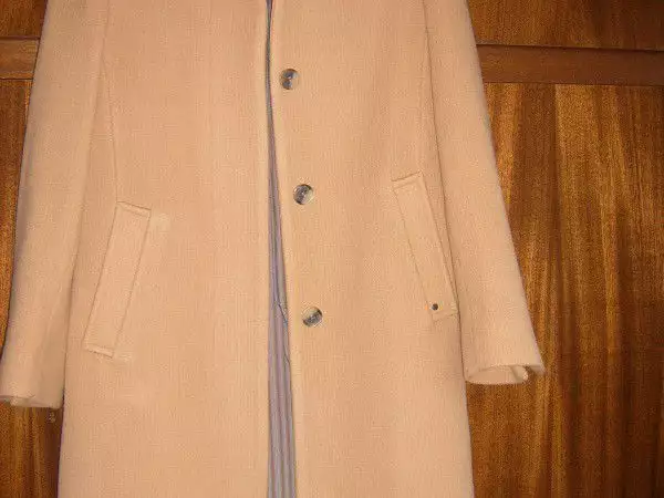 1. Снимка на Дамско палто цвят капучино