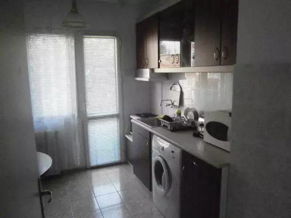 Oтдавам тристаен апартамент под наем - Пловдив