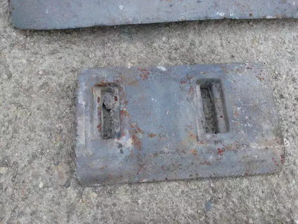 9. Снимка на Лопатки чугунени за бетонов възел