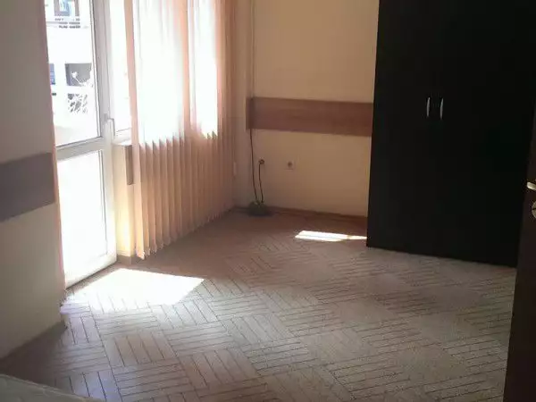 5. Снимка на двустаен нов добре обзаведен апартамент - кършияка - Пловдив
