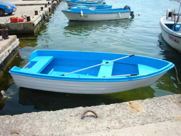 1. Снимка на Лодка за риболов и туризъм Fish Boat 395