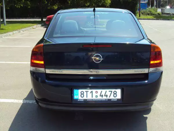 4. Снимка на Opel Vectra C