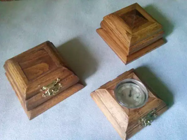 1. Снимка на кутии за бижута и джобни и ръчни часовници