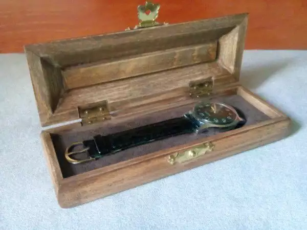3. Снимка на кутии за бижута и джобни и ръчни часовници