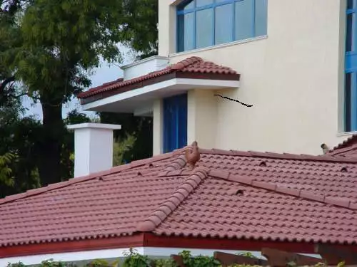4. Снимка на Ремонт на покриви, комини, олуци, водостоци.